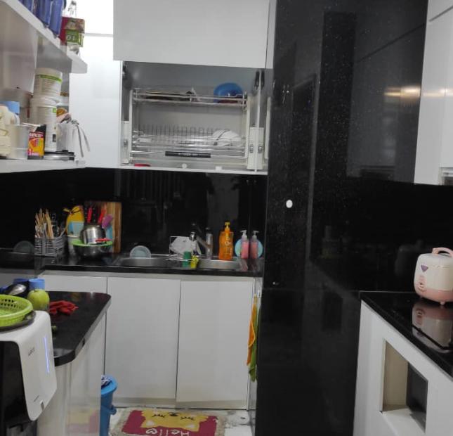 GẤP: CC cao cấp Royal City Thanh Xuân, ban công  Đông Nam, 103m2, 3 ngủ sáng, tầng cao, nhỉnh 6 tỷ