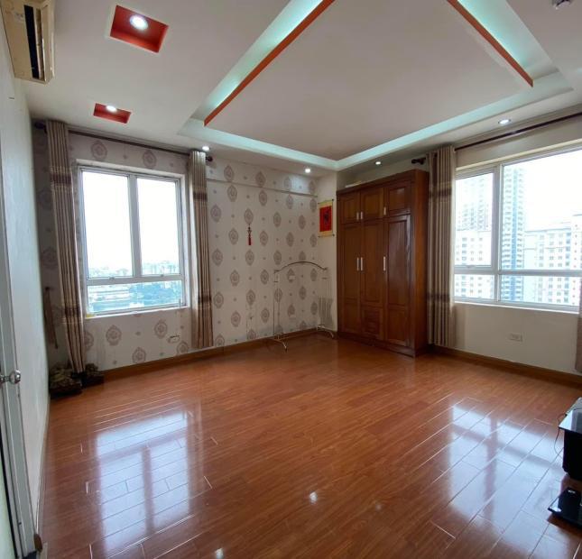 Chính chủ bán căn hộ chung cư 130 Nguyễn Đức Cảnh căn góc 131,2m 3PN ban công ĐN nhà đẹp như hình