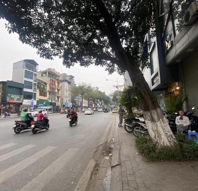 Bán Nhà Mặt Phố Chẵn Giảng Võ – Vỉa Hè Rộng, Cho Thuê 50 Triệu/Tháng DT: 53m – Giá: 25 Tỷ