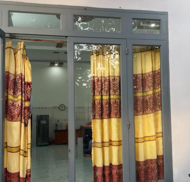 Chủ Cần Bán Nhà Mái Thái, Nhà mới xây Kiên cố, DT 125m2 Giá 1230 tỷ, MT đường 12m 