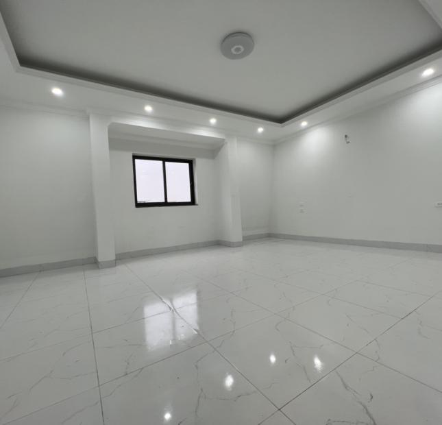 Cho thuê nhà mặt phố KĐT Garden City Thạch Bàn- 120m2 * 4 tầng đối diện trường TTPH Thạch Bàn kinh