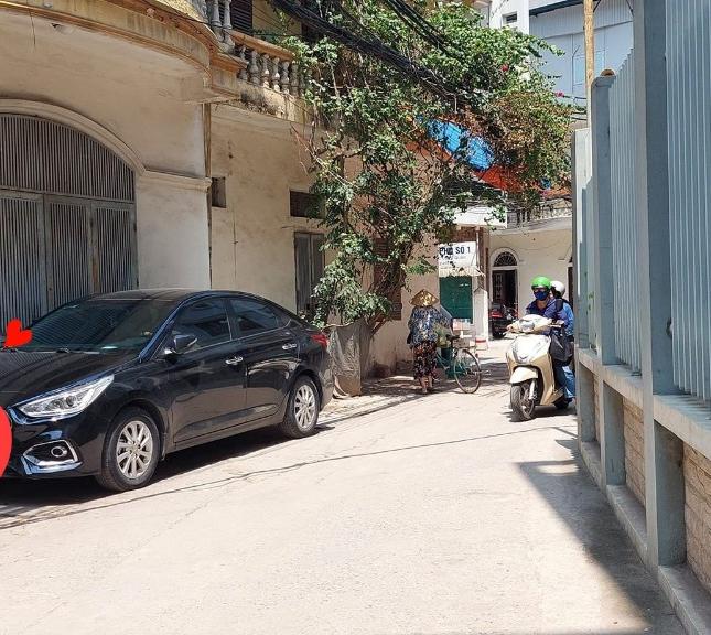 Bán đất Lạc Long Quân 150 giá 100tr/m ô tô đỗ cổng sổ đỏ riêng