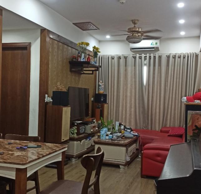 Bán căn hộ South Building kdt Pháp Vân 72m 2 ngủ 2 vs 2 lô gia 2.6 tỷ nhà đẹp