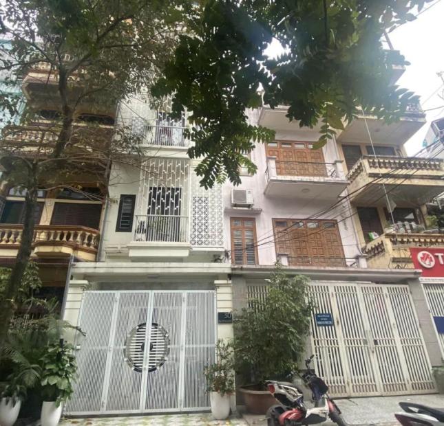 Cần bán nhà 5 tầng trung tâm Đống Đa, ngõ rộng, thoáng