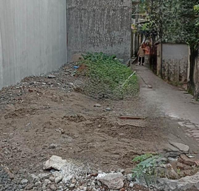 Gấp Gấp! Bán Mảnh Đất Đông Mỹ DT 54m2 MT 4m, Lô Góc, Ô Tô 7 Chỗ Vào Nhà, Giá 2 tỷ