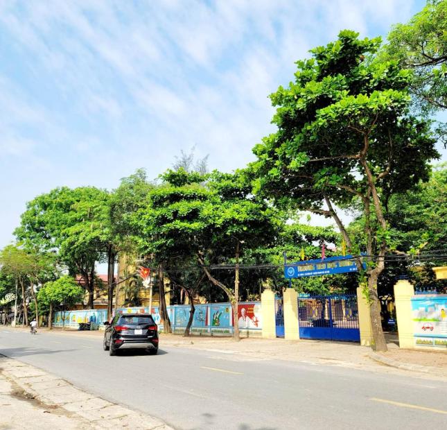Gấp Gấp! Bán Mảnh Đất Đông Mỹ DT 54m2 MT 4m, Lô Góc, Ô Tô 7 Chỗ Vào Nhà, Giá 2 tỷ