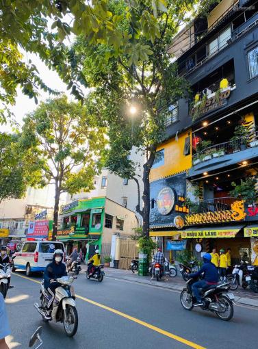 Bán nhà MT đường Nguyễn Thị Minh Khai - DT 12x33m - CN 335m2 HĐT 814,8tr 