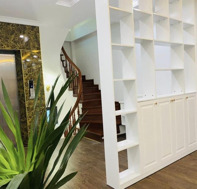 Chính chủ cần bán gấp  nhà Mai Phúc , Long Biên ,7 tầng ,thang máy  giá chỉ nhỉnh 5 tỷ