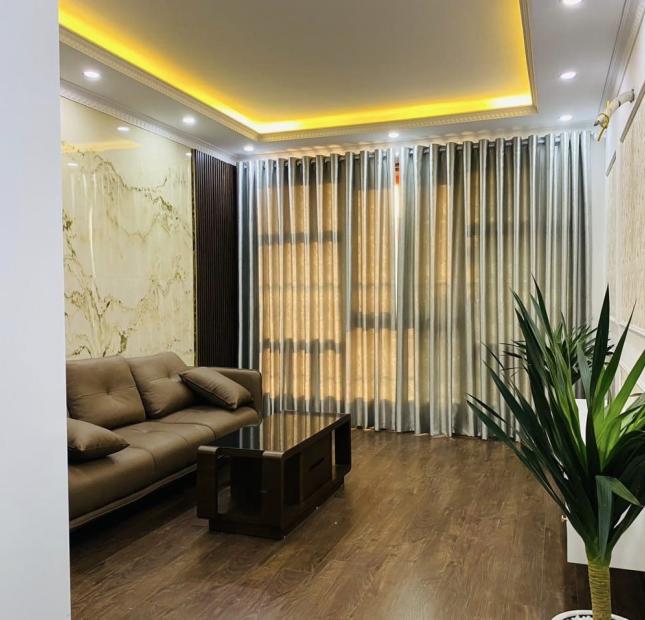 Chính chủ cần bán gấp  nhà Mai Phúc , Long Biên ,7 tầng ,thang máy  giá chỉ nhỉnh 5 tỷ