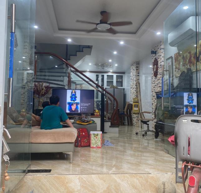 Bán nhà 2 tầng ngõ 445 Lạc Long Quân, (ngõ 158 Võ Chí Công), Tây Hồ, Hà Nội