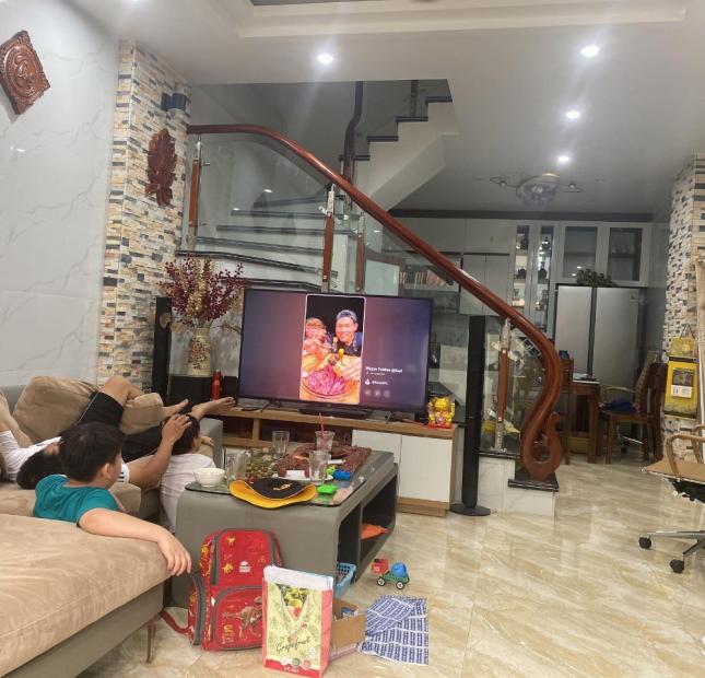 Bán nhà 2 tầng ngõ 445 Lạc Long Quân, (ngõ 158 Võ Chí Công), Tây Hồ, Hà Nội