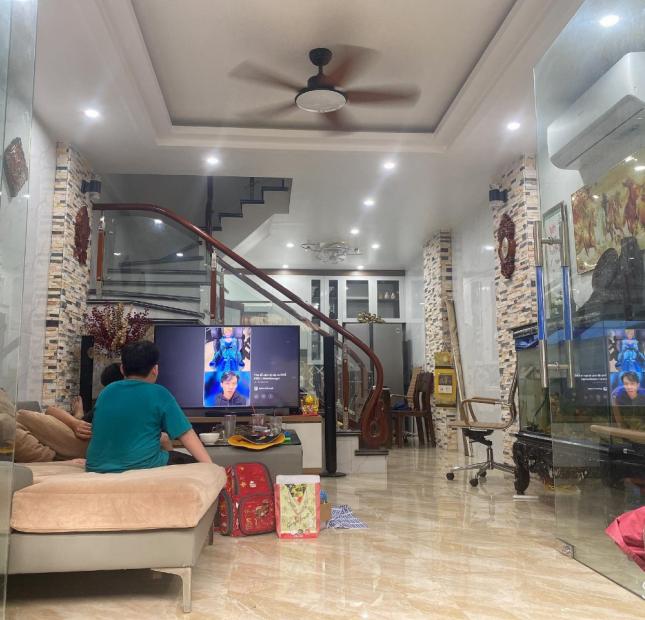 Bán nhà 2 tầng ngõ 445 Lạc Long Quân, (ngõ 158 Võ Chí Công), Tây Hồ, Hà Nội