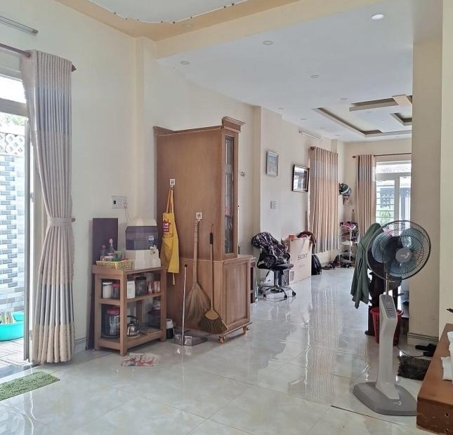 BÁN ĐẤT TẶNG NHÀ SÁT VINHOMES HẺM XE TẢI - SHR 165m2 CHỈ 6.5 TỶ