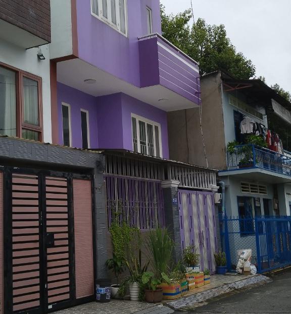 Bán nhà Lô Góc Thủ Đức, đường QL1K 3.9 tỷ, 60m2, Ô tô vào. .