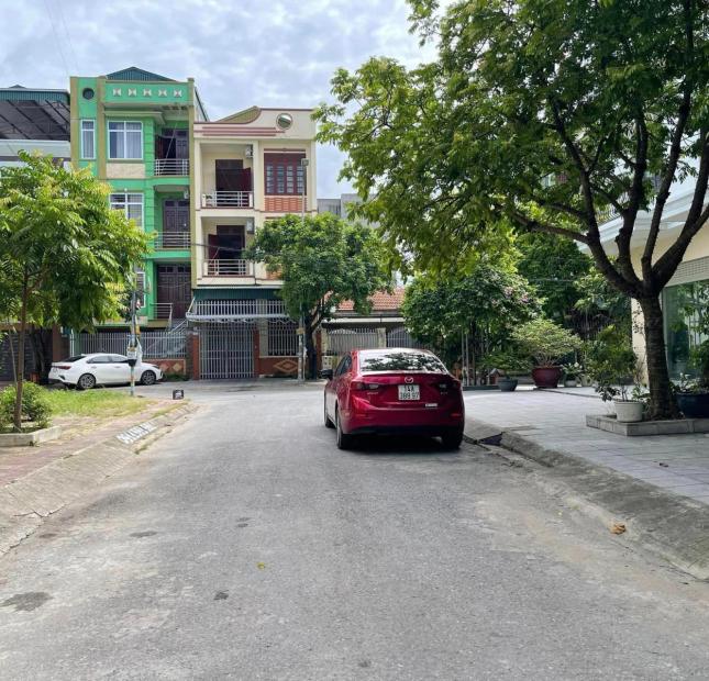 BÁN LÔ B8-3 KĐT CAO XANH,HÀ KHÁNH A. DT:90M2,MẶT TIỀN:6M.HƯỚNG:TÂY BẮC !!!