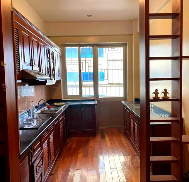 Bán CC Dương Đình Nghệ - Cầu Giấy, 122 m2, 3 ngủ, 3 vệ sinh, đủ đồ về ở luôn