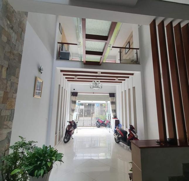 HÀNG HÓT TÂN PHÚ - KHUÔN VIỆT - NGANG HIẾM GẦN 5M -  94M2 - GIÁ 11.2 TỶ