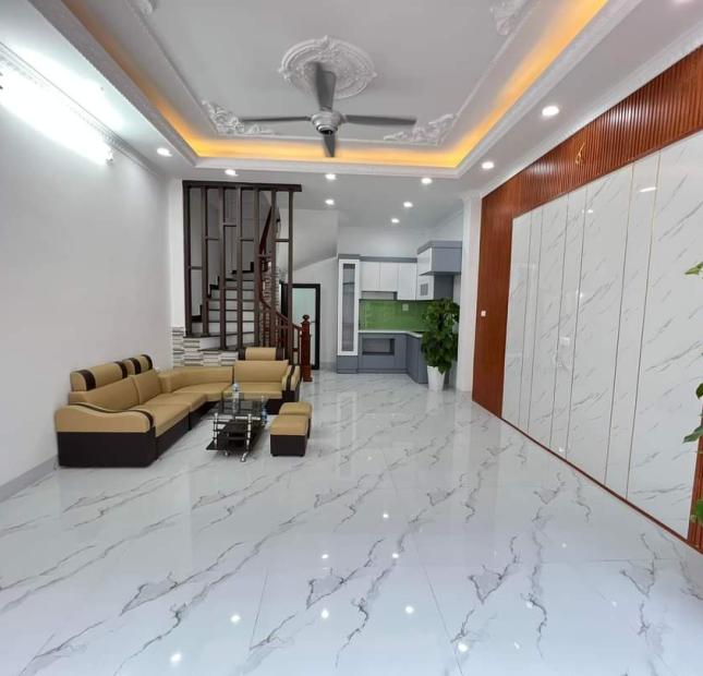 CC bán nhà Ngõ 190 Đền Lừ, Hoàng Mai 4 Tầng 46m2, Lô góc. Nở hậu. Chỉ 3.9 tỷ