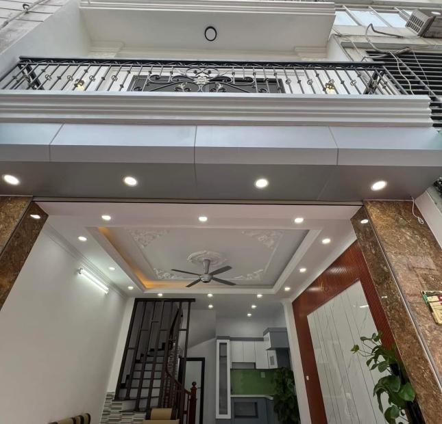 CC bán nhà Ngõ 190 Đền Lừ, Hoàng Mai 4 Tầng 46m2, Lô góc. Nở hậu. Chỉ 3.9 tỷ
