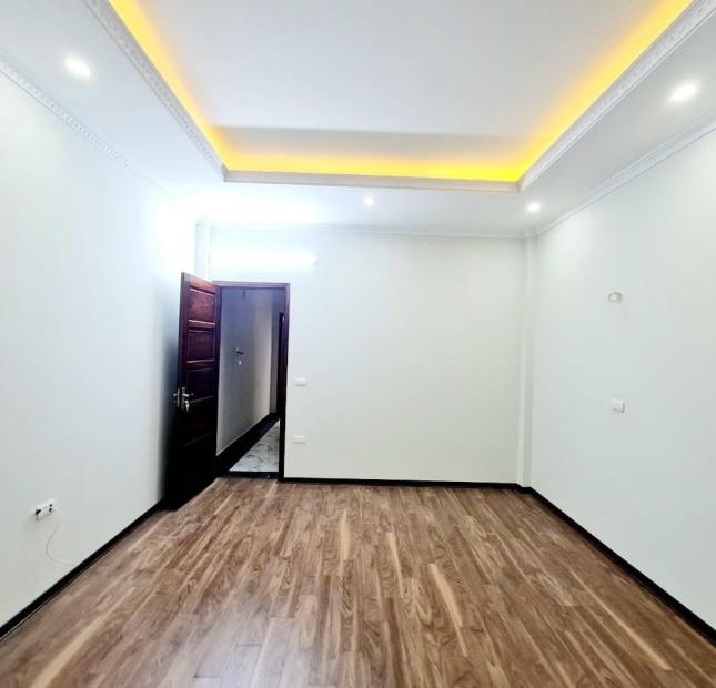 HOT HOT : Bán nhà Minh Khai , 70m2 , chỉ 4,5 tỷ , mặt tiền 4,8m , thông số ĐẸP như hoa hậu