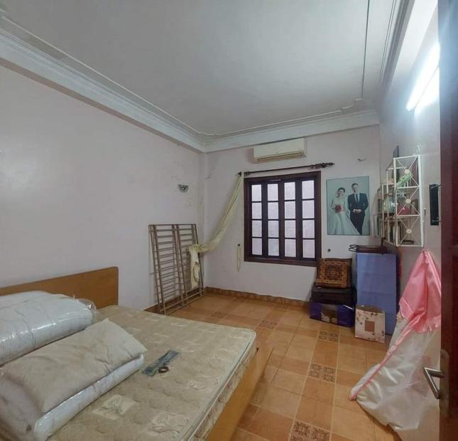 Càn bán nhà 5 tầng phố Phúc Xá – Hồng Hà, DT 60m, giá 7.45 tỷ, ô tô