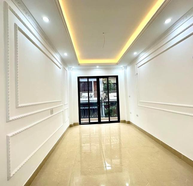Cho thuê nhà Minh Khai , Hai Bà Trưng , dt 36m x6 tầng ,ô tô .  Giá 25tr/tháng.( có thương lượng)