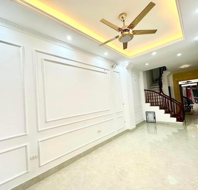 Cho thuê nhà Minh Khai , Hai Bà Trưng , dt 36m x6 tầng ,ô tô .  Giá 25tr/tháng.( có thương lượng)