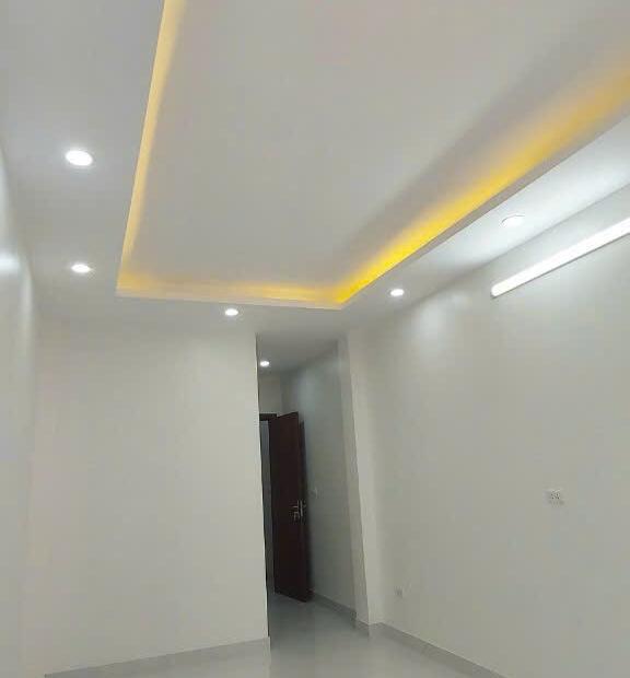 Bán nhà 32m2x5T, Xa La-Hà Đông. Ôtô đỗ cửa, Gần chợ và KĐT Xa La.gần bãi xe, Lh 0984672007