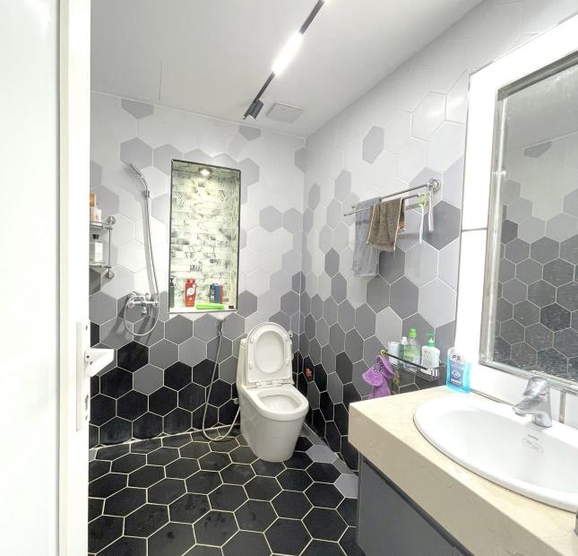  Bán CC 137 NGuyễn Ngọc Vũ, Cầu GIấy, diện tích 123m2, 3 ngủ, 2 WC, full nội thất