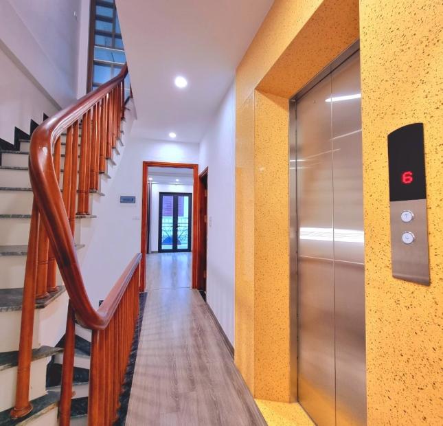 Bán nhà Phố Trần Cung, Dt 60m, nhà 6 tầng giá trên 10 tỷ.
