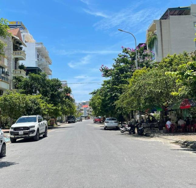 BÁN ĐẤT CỘT 5,8 MỞ RỘNG GẦN HẢI ĐỘI 2. DT:90M2,MT:5M.H:ĐN QUAY BIỂN !!
