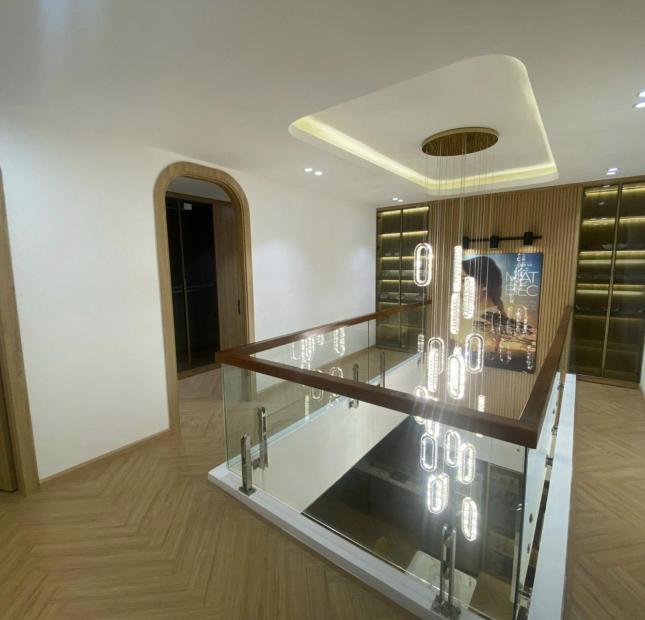 Penhouse Toà Sapphire Palace Số 4 Chính Kinh 235m2, 9.4 tỷ 