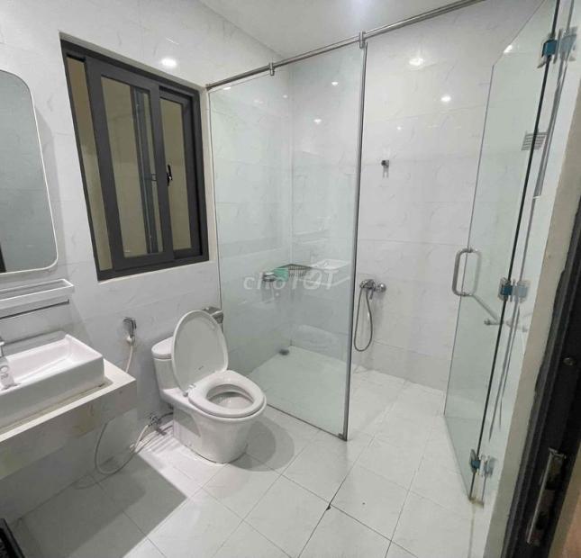Chính chủ cho thuê nhà 305m2 đường 285 CMT8 - khu Hà Đô Centrosa