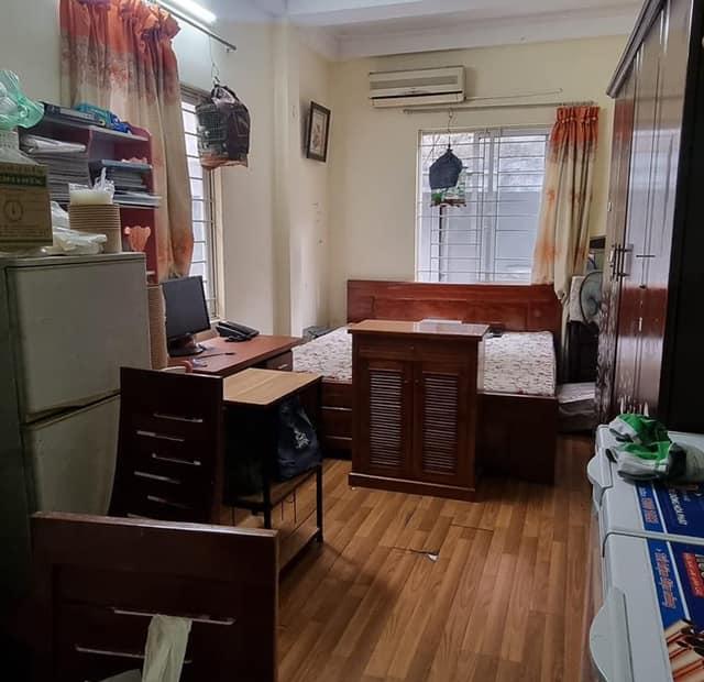 Bán nhà Phố Đội Cấn , Quận Ba Đình, Nhà Đẹp. Giá 4.9 tỷ .