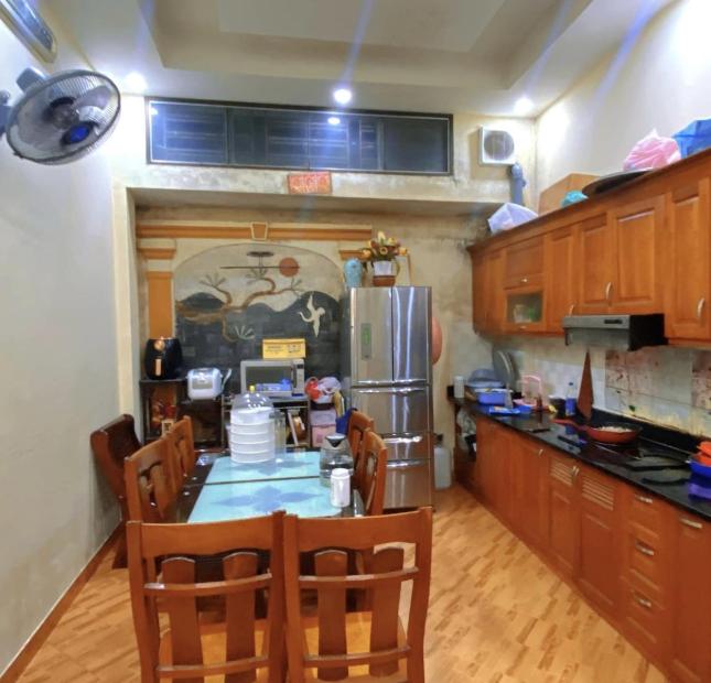 2 THOÁNG CỰC RẺ! BÁN NHÀ TRƯỜNG CHINH – TX, 45.7M2*4T, Ô TÔ QUA NHÀ, GIÁ 5.75 TỶ CÓ TL.