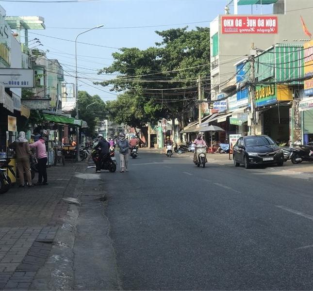 Cho thuê mặt bằng sầm uất ngay ngã tư đường Lê lai, TPVT