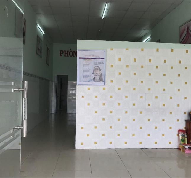 Cho thuê mặt bằng 2 mặt tiền nhà mới đường 30/4, tpvt