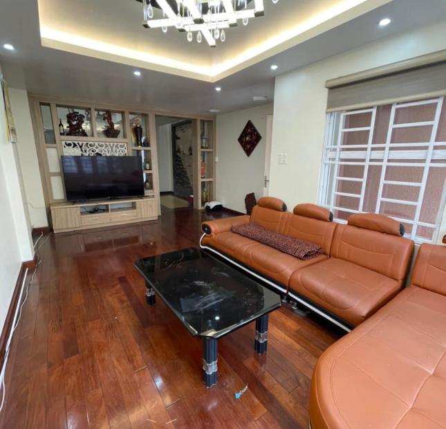 BÁN NHÀ 3 TẦNG KĐT AO CÁ,BÒ SÍNH,P.CAO THẮNG. DT:67.5M2,MT:4.5M