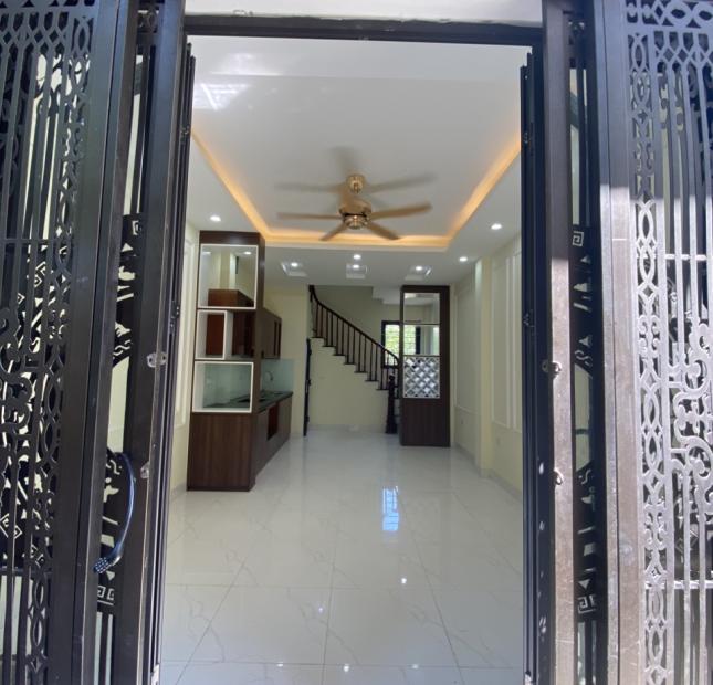 Bán nhà giá rẻ Hậu Ái, Vân Canh, Hoài Đức, cách Đại Học Thương Mại 4km, giá 3,03 tỷ