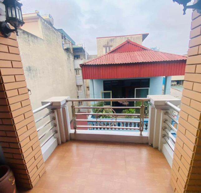 ĐÁO HẠN NGÂN HÀNG, BÁN GẤP KIM NGƯU, NHÀ DÂN XÂY, 2 THOÁNG, 54m x 4T, NHỈNH 4 TỶ 0901754149