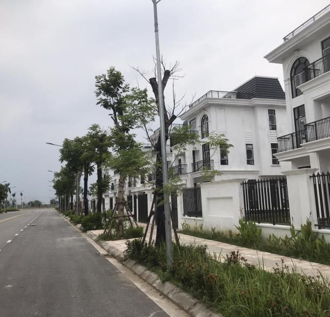 Bán 180m đất tặng nhà KĐT Hà Phong,mt12m,giá: 7.2 tỷ.