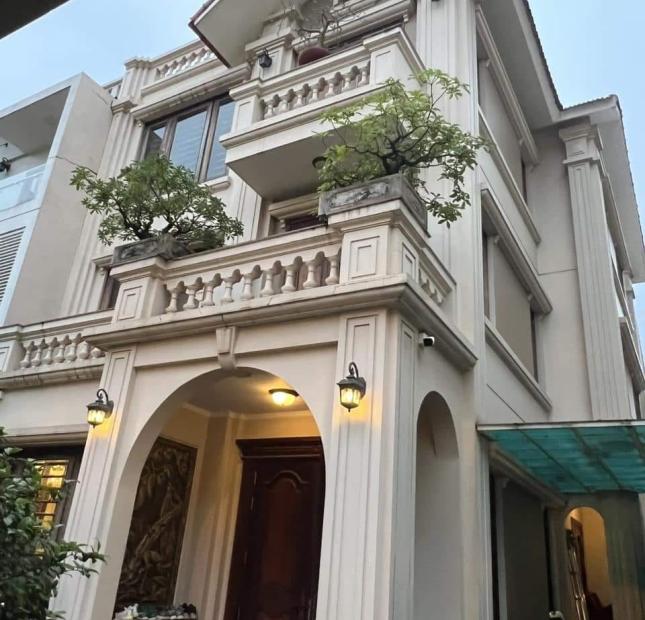 Biệt Thự Vip, Ngõ Núi Trúc, Ba Đình, 80m x 5T, Mt 6m, Giá 22 tỷ. LH 0974014486