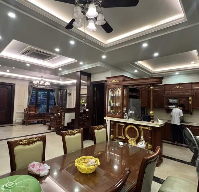Biệt Thự Vip, Ngõ Núi Trúc, Ba Đình, 80m x 5T, Mt 6m, Giá 22 tỷ. LH 0974014486