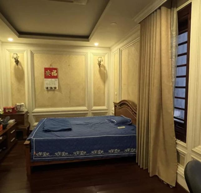 Biệt Thự Vip, Ngõ Núi Trúc, Ba Đình, 80m x 5T, Mt 6m, Giá 22 tỷ. LH 0974014486