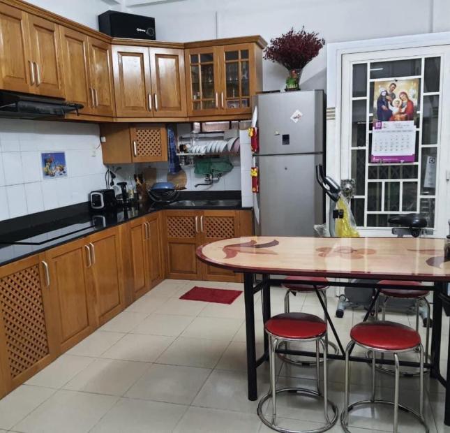 BÁN NHÀ 4 TẦNG Q10 cách mặt tiền HÒA HƯNG  20M CHỈ 6,9 TỶ