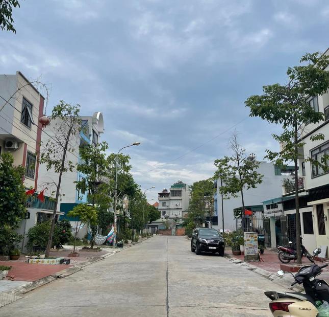 BÁN Ô GÓC 2 MẶT TIỀN HÀ KHÁNH A,P.CAO XANH. DT:84.5M2,MT:5M