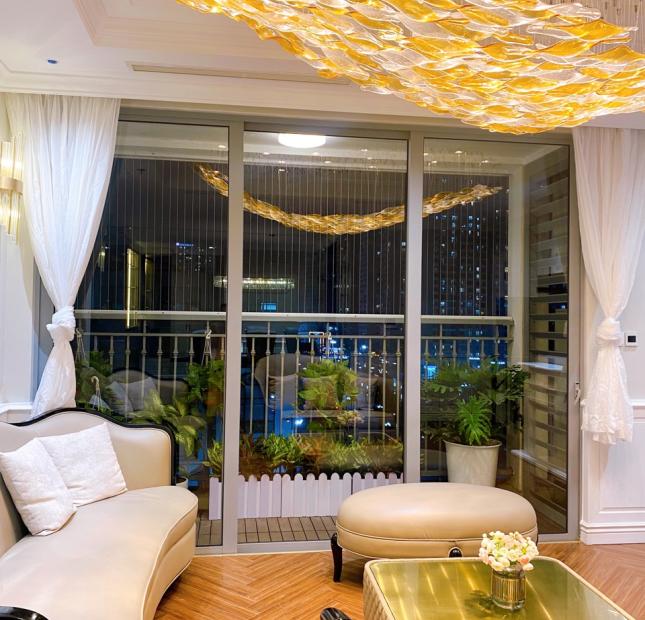 Bán căn 04 phòng ngủ tòa vip Park 10, Times City, DT 160 m2, giá 12 tỷ. Lh 0982 591 304