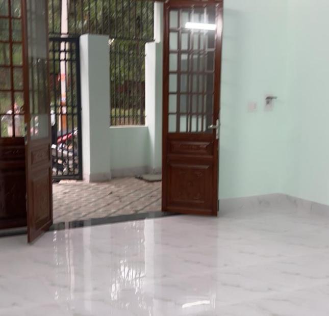 Bán nhà Thiên Bình, Tam Phước, Dt; 100m2, 2pn, 1wc, pk, bếp, Sân Xe HƠi, đường trước nhà 6m thôg