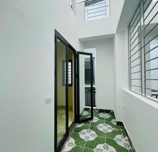 Nhà mới vị trí đẹp nhất khu Trạm Bơm Yên Nghĩa Hà Đông, giá 2,060 tỷ