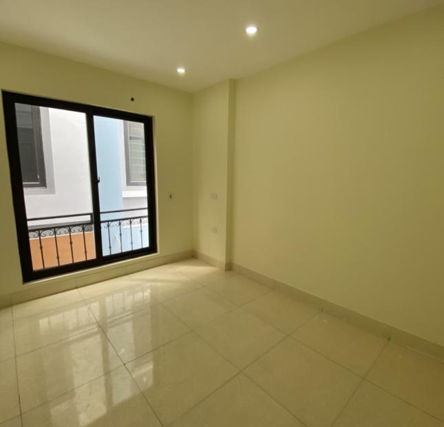 Nhà mới vị trí đẹp nhất khu Trạm Bơm Yên Nghĩa Hà Đông, giá 2,060 tỷ